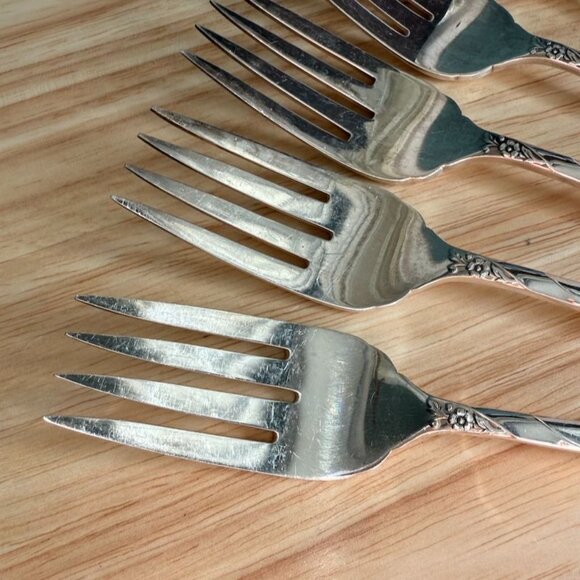 Oneida Evening Star Salad Forks Set Of 6 1950s Floral Pattern 6.75" Silver Plate - Picture 3 of 10